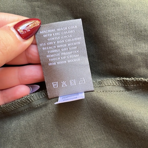 NWT Torrid Stretch Twill Peplum Utility Jacket in Olive Green , Size: 14-16 - Picture 15 of 17